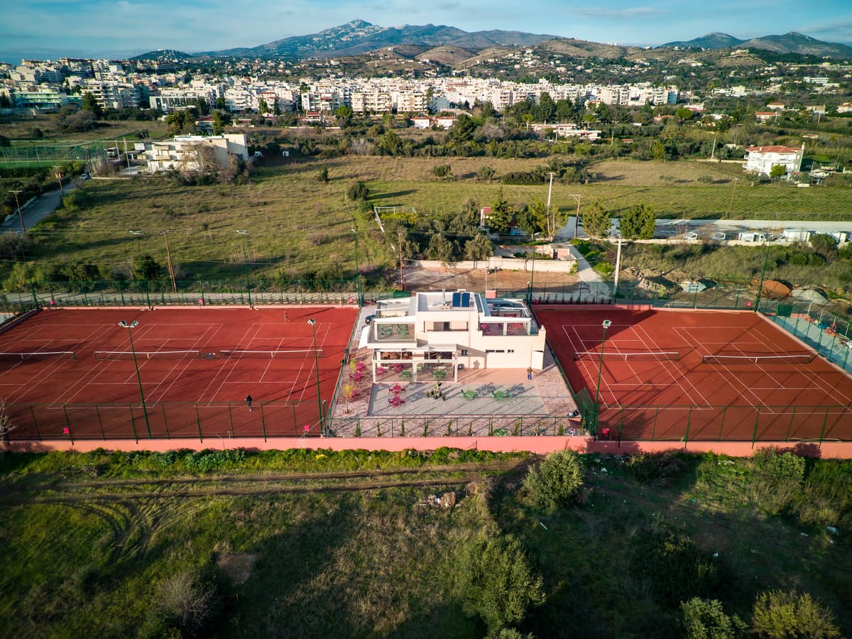Queens Tennis Academy (Adults)