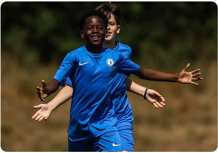 Chelsea FC Summer Development Football Camp for boys 1-week at Bradfield College, Reading