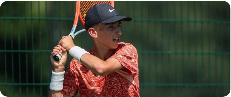 Nike Tennis 1-week camp for boys and girls at Radley College